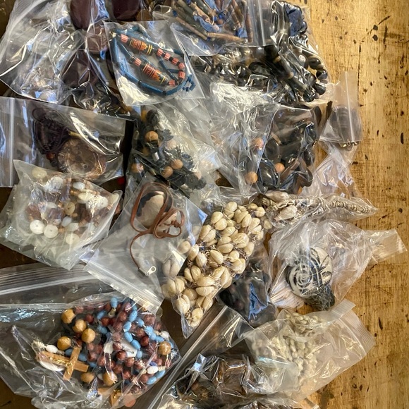 JUST WOW! Mother load of antique,Vintage,Costume +Retro Jewelry! - Picture 6 of 17